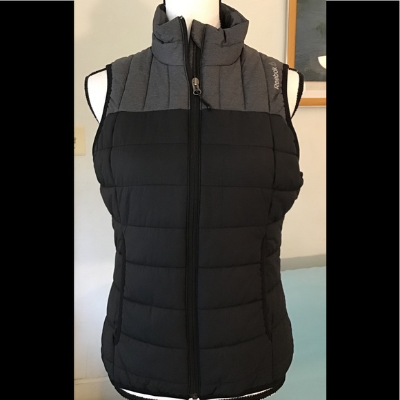 Reebok Outerwear 79 Vest With 2 Pockets 